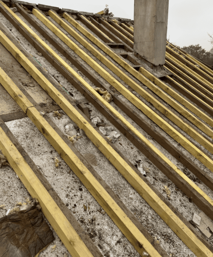 Rénovation de charpente ancienne à Saint-Cyr-l’École